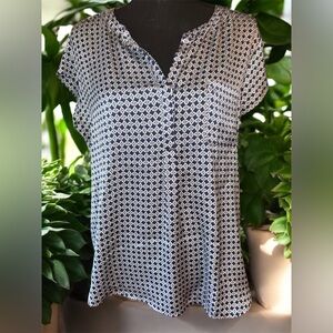 Liz Claiborne Blue Cap Sleeve Blouse Relaxed Fit
